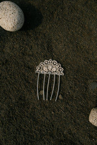 The Silver Spanish Comb
